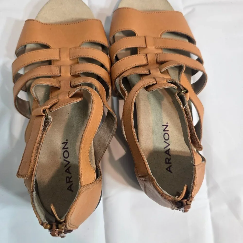 Aravon Abbey Gladiator Sandals Women Size 8 Leather Brown Zip Casual Bohemian